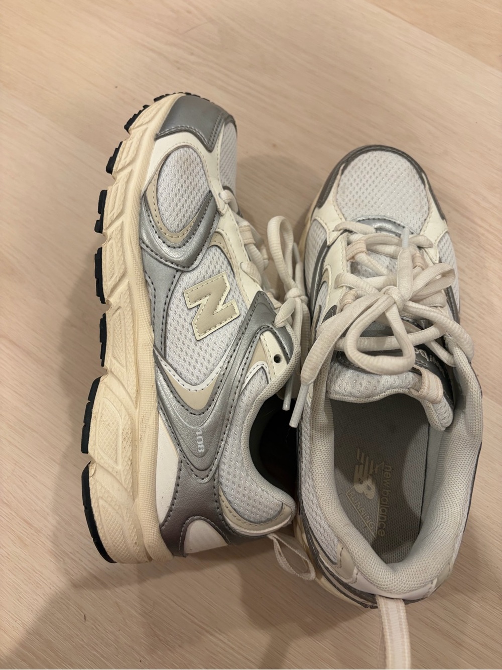 New Balance Cream and Silver Women's Sneakers